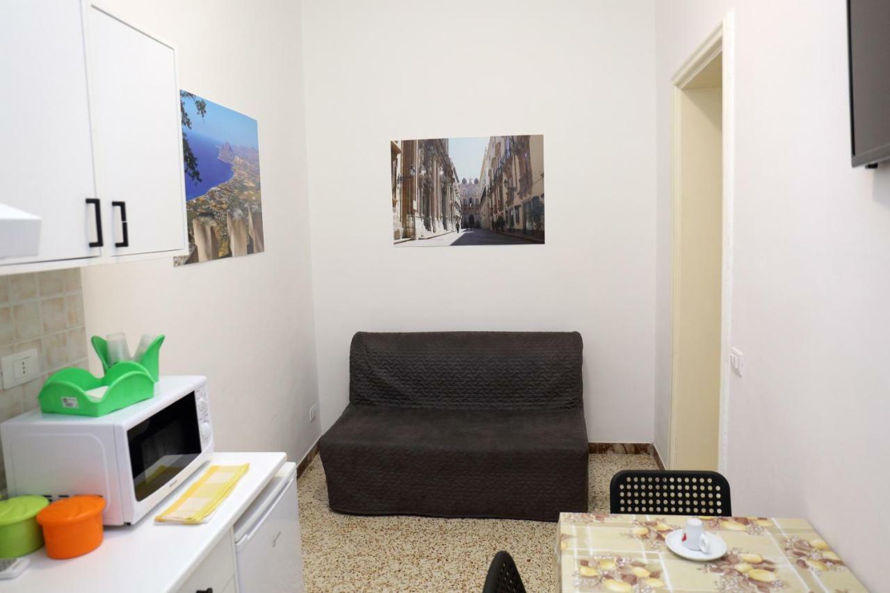 Appartamenti Al Porto Трапани Екстериор снимка
